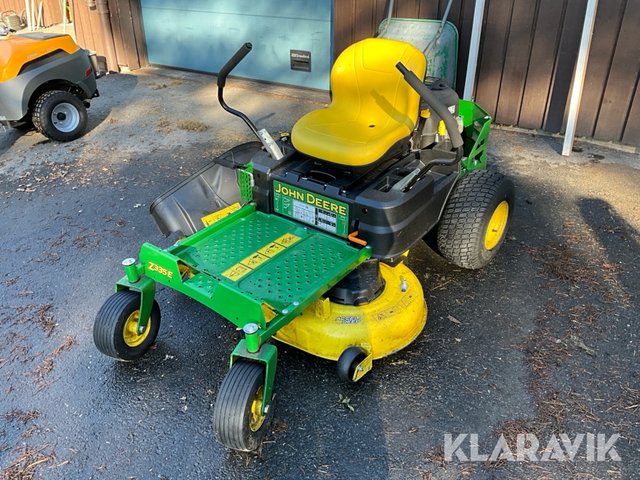 Gräsklippare John Deere Z335E