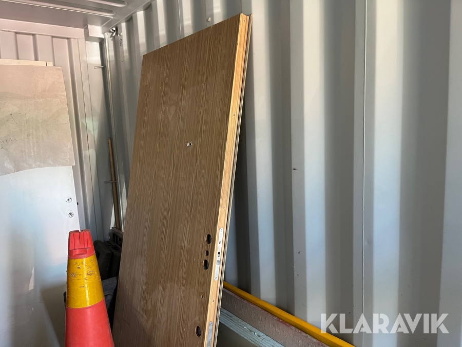 Säkerhetsdörr med karm Daloc S33