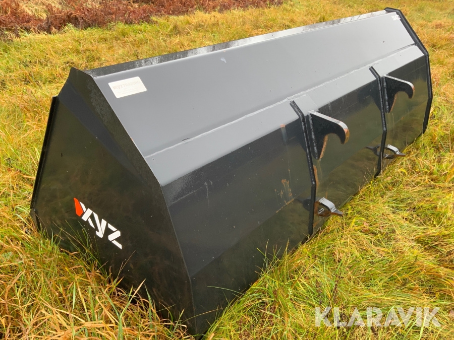 Skopa XYZ 2.1m, trima