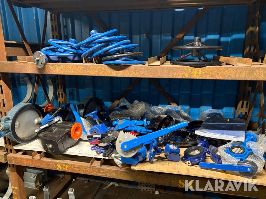 Diverse ventiler i olika storlekar