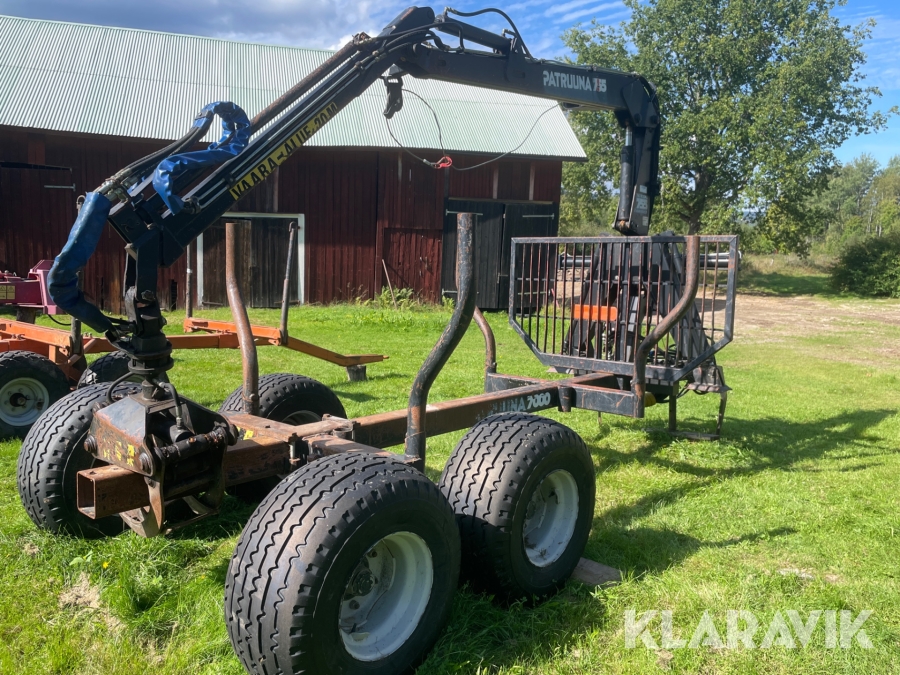 Skogskärra Patruuna 755 med radiostyrd vinsch