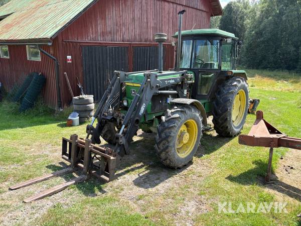 Traktor John Deere 3050