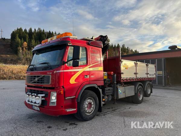 Kranbil Volvo FM12 med tipp