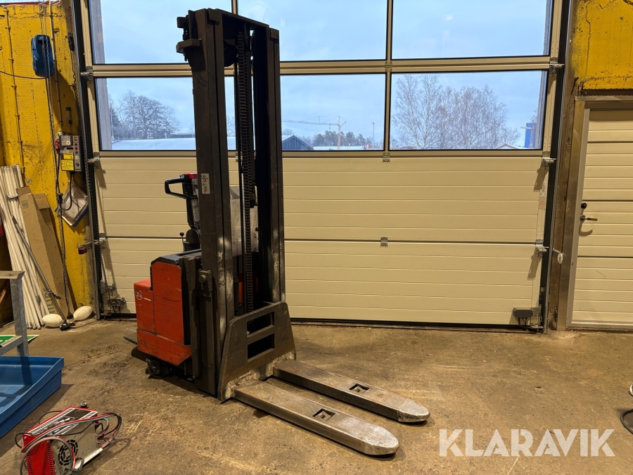 Ståstaplare BT LSF600