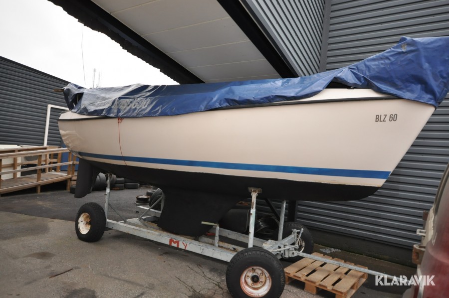 Segelbåt Triss Magnum 600