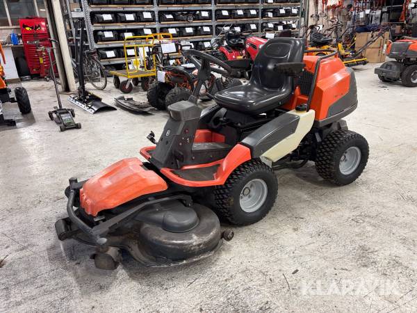 Åkgräsklippare Husqvarna R422Ts AWD