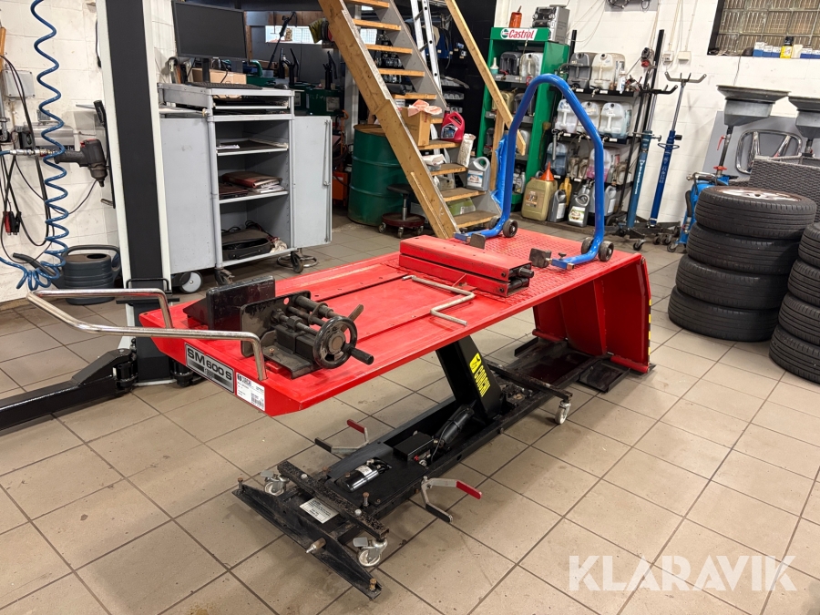 MC-lyft Corchi SM 600 S