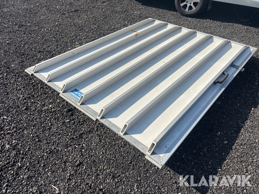 Ramp till skåpsläp Hapert med durkplåt