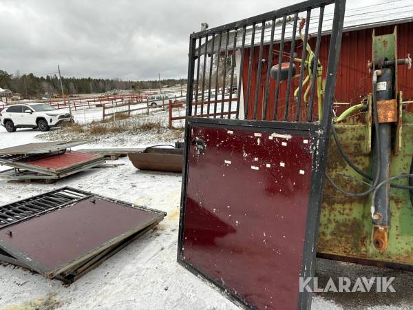 Stallinredning,boxdörrar med skenor