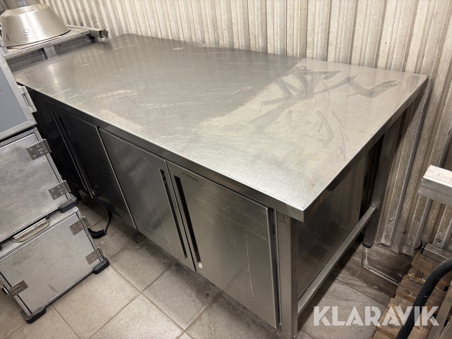 Arbetsbänk rostfri 4 dörrar