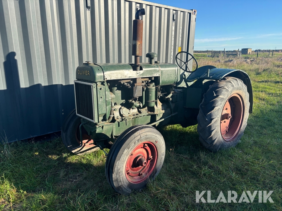 Veterantraktor Oliver 80