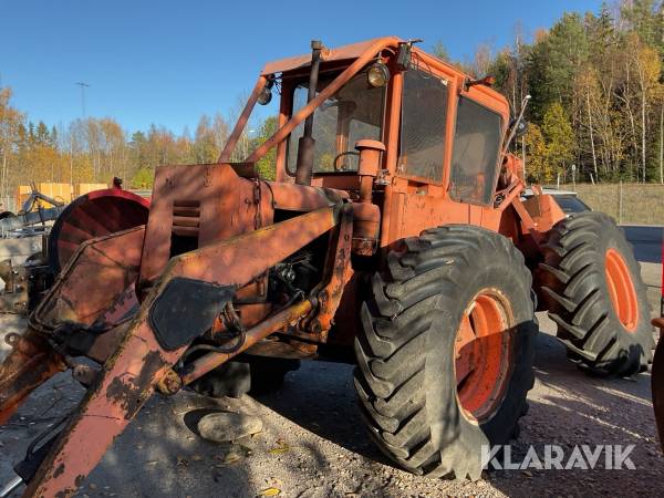 Stamlundare med lastare Valmet 465B