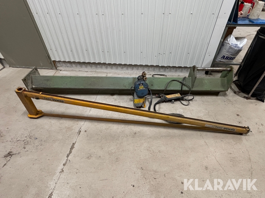 Pelarsvängkran Demag