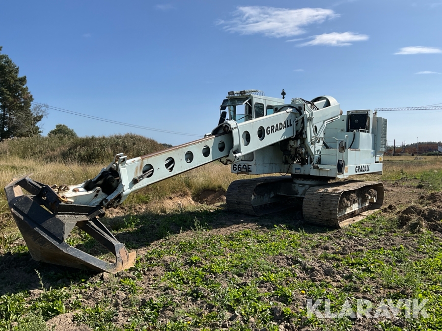 Grävmaskin Gradall G-660E, Södertälje, Klaravik auktioner