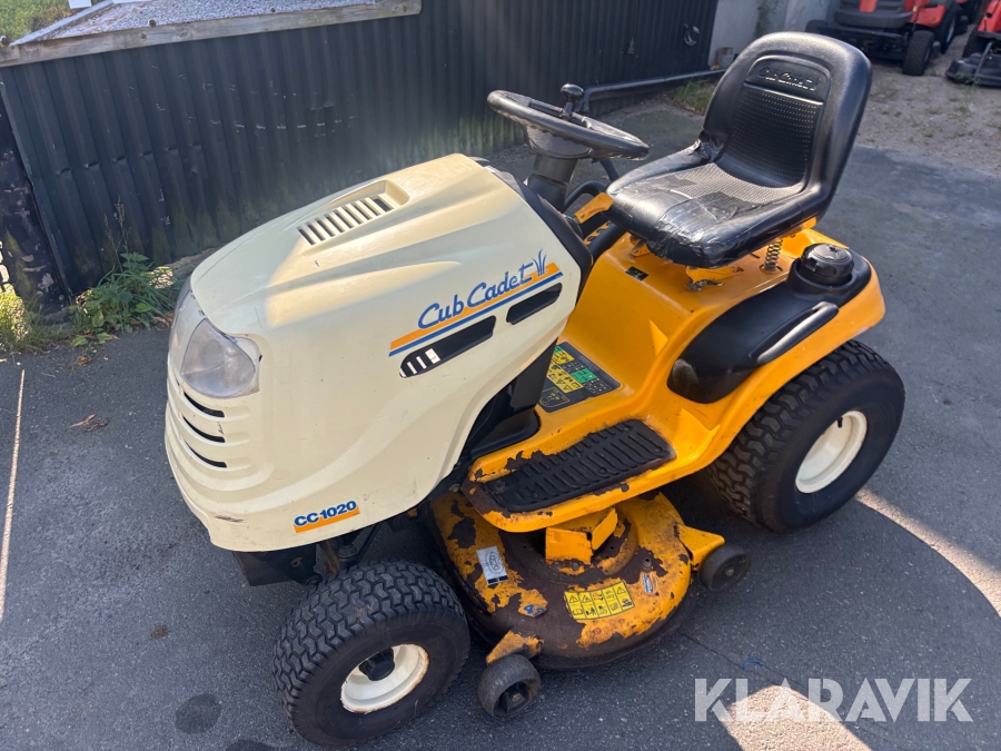 Åkgräsklippare Cub Cadet CC1020