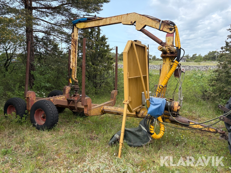 Skogsvagn med kran & vinsch