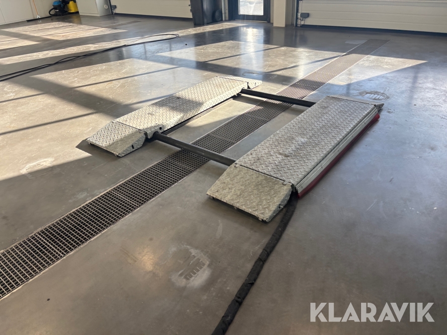 Fordonslyft Nussbaum Sprinter Mobil 2500