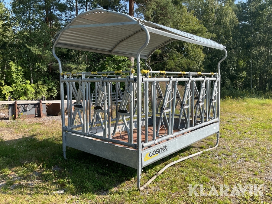 Foderhäck Cosnet låsbara grindar 14 platser