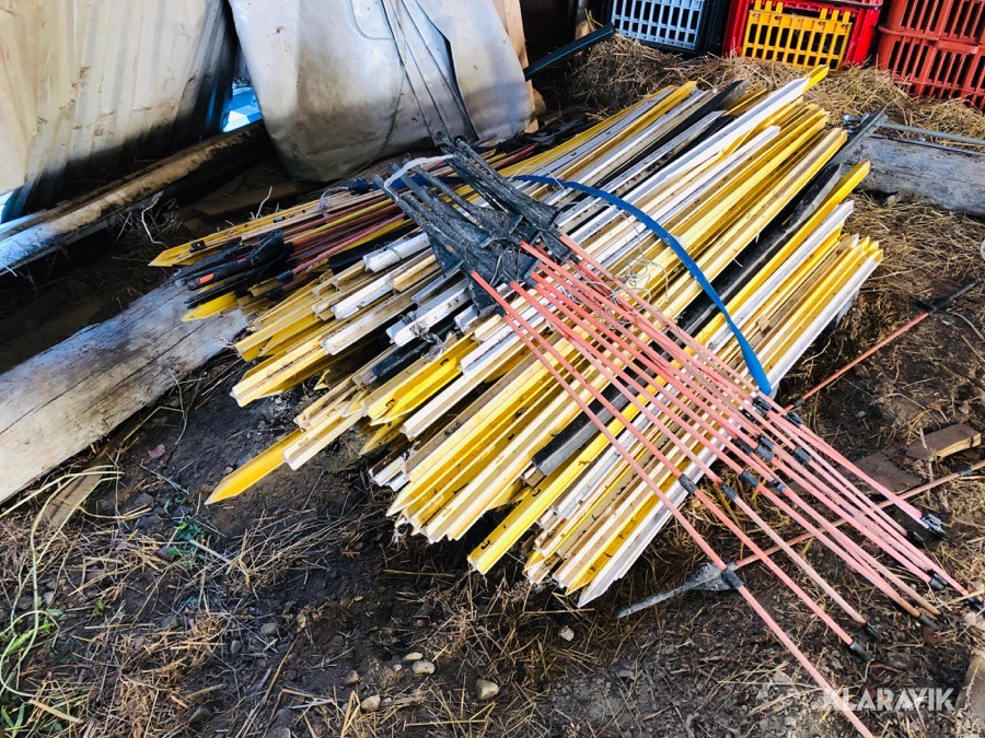 Elstängselstolpar, ca 300 st 