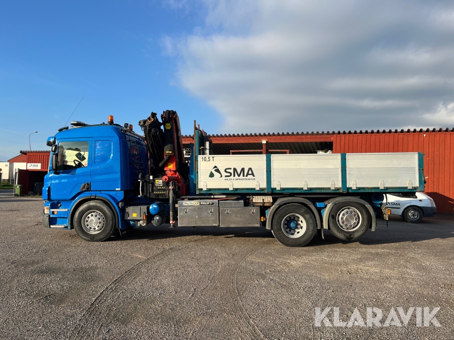 Kranväxlare Scania P420LB6X2 med flak