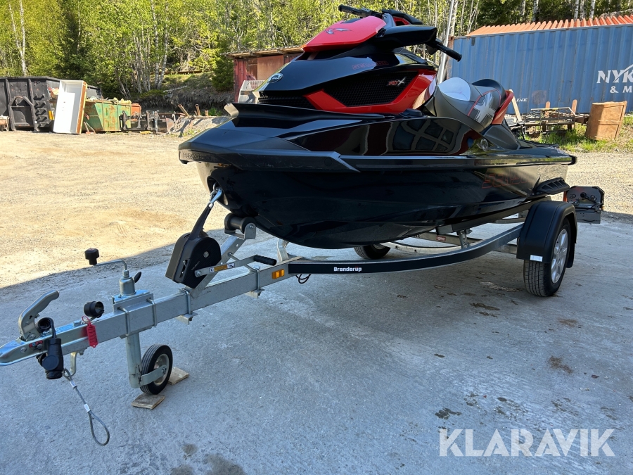 Vattenskoter Seadoo RXT-X 260RS (AS) med trailer