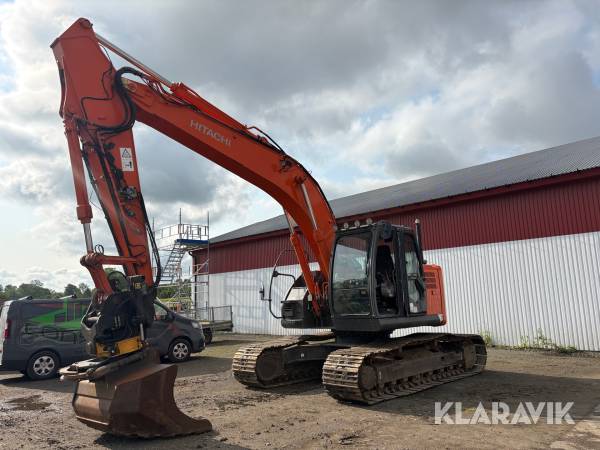 Grävmaskin Hitachi ZX225USLC-3