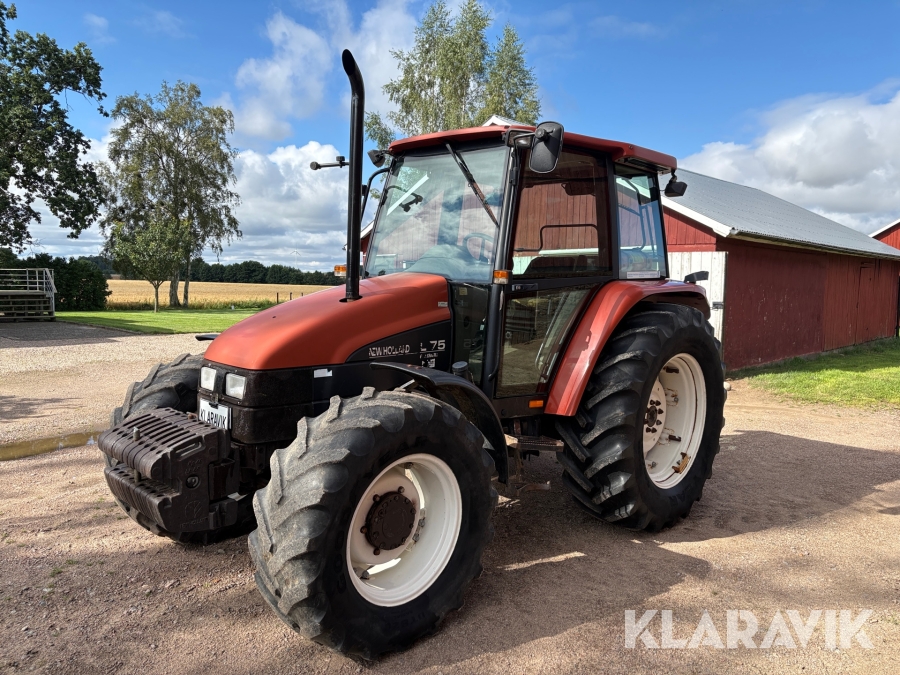 Traktor New Holland L75