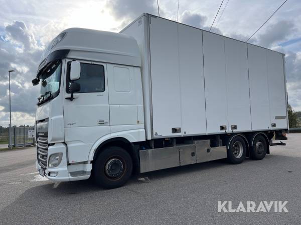 Lastbil DAF XF 530 skåp