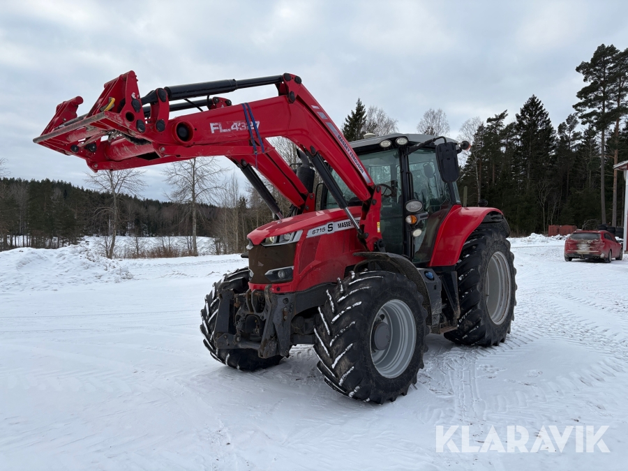 Traktor Massey Ferguson 6715S