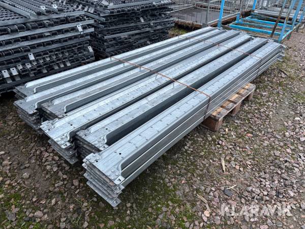 Balkar Constructor R83 Silverline 42st