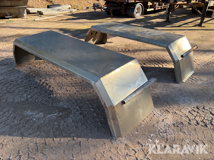 Skärmar från Boggiebil, ett par