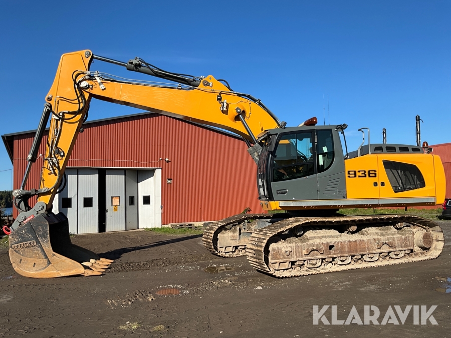 Grävmaskin Liebherr 936 med skopa