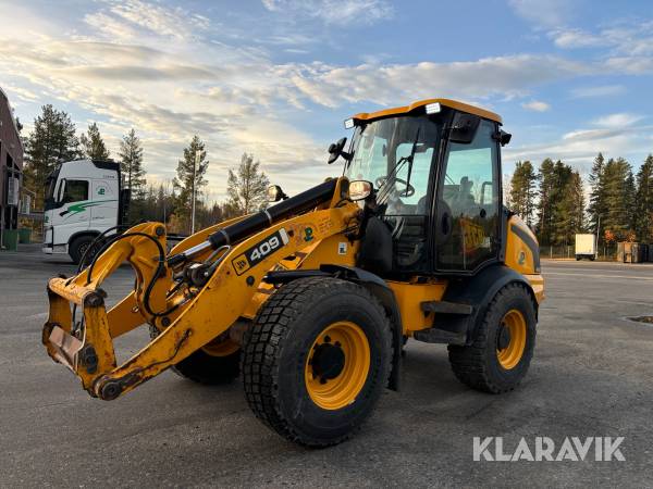 Hjullastare JCB 409B med redskap