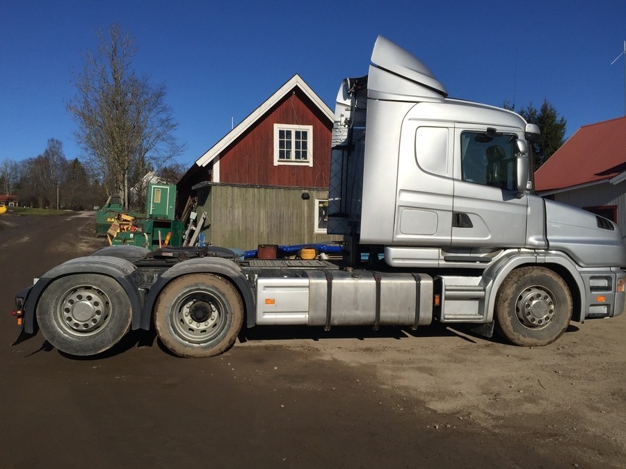 Dragbil med JOST vändskiva