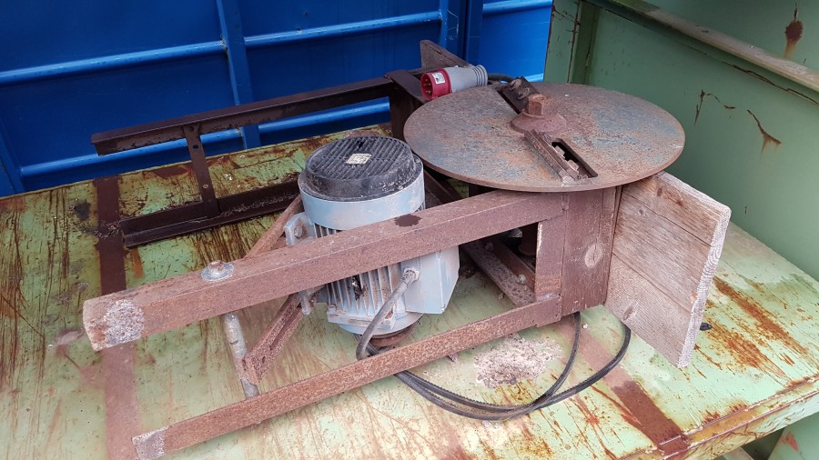 Stolpvässare med elmotor