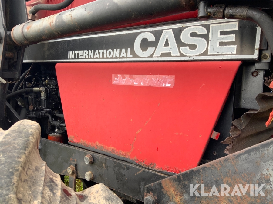 Traktor Case International 745XL