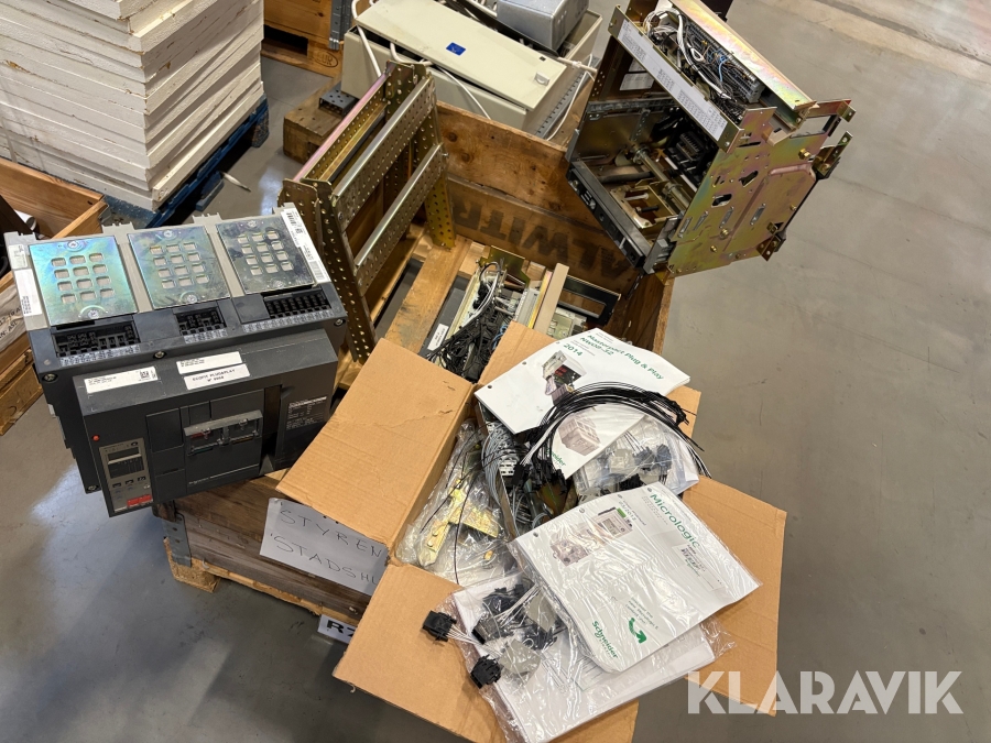 Reservkraftsomkopplare Masterpact NW10 N1