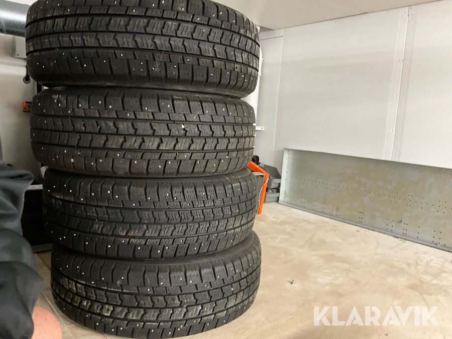 Däck Goodyear 215/65R16C 4 st
