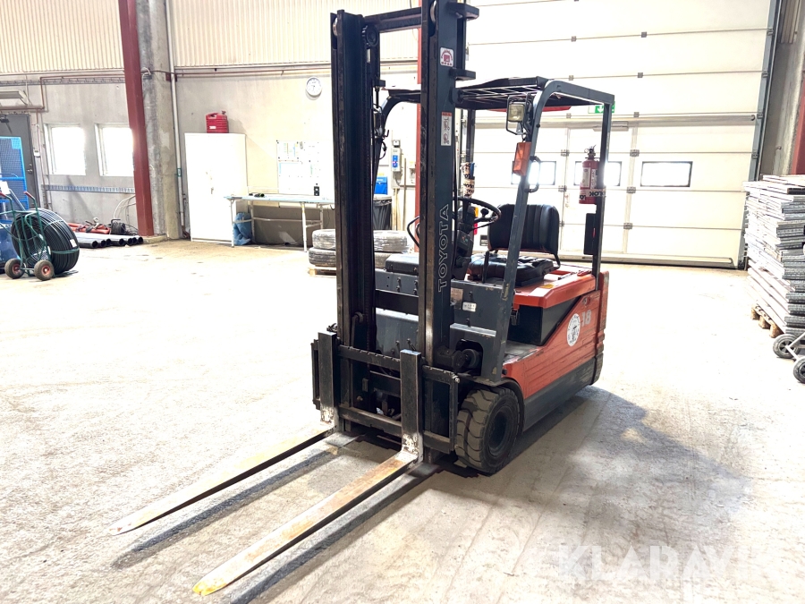 Motviktstruck Toyota 5FBE18