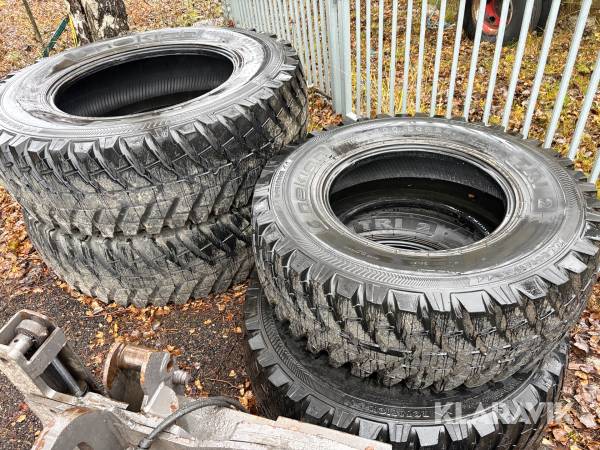 Entreprenaddäck Nokian TRI 2 4st (1st uppsättning)