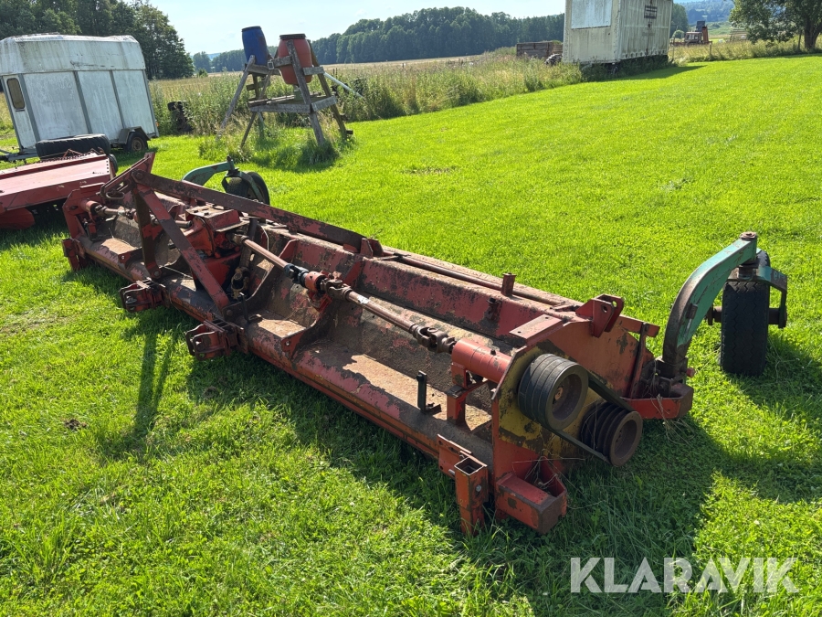 Betesputs Kverneland 4,7 m med trepunktsfäste