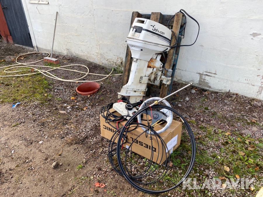 Båtmotor komplett med reglage Johnson 60hk