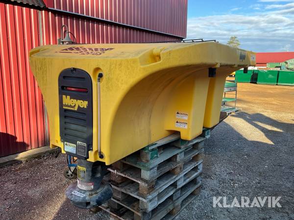 Sandspridare till pickup Meyer Cross
