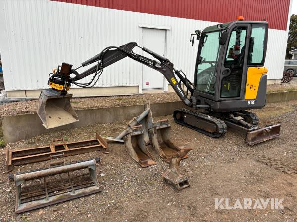 Grävmaskin Volvo EC18C med tiltrotator och redskap