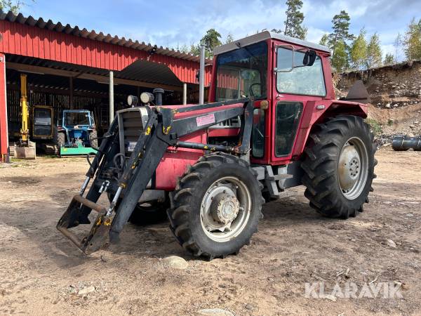 Traktor Massey Ferguson 575 MP med frontlastare