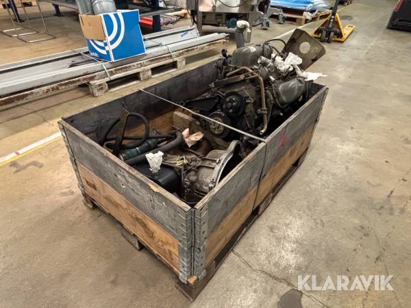Motor + växellåda till bandvagn Hägglund BV 206