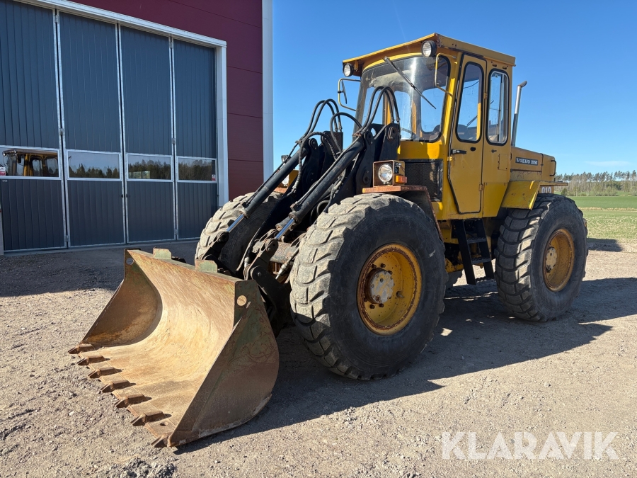 Hjullastare Volvo BM 4200 med skopa