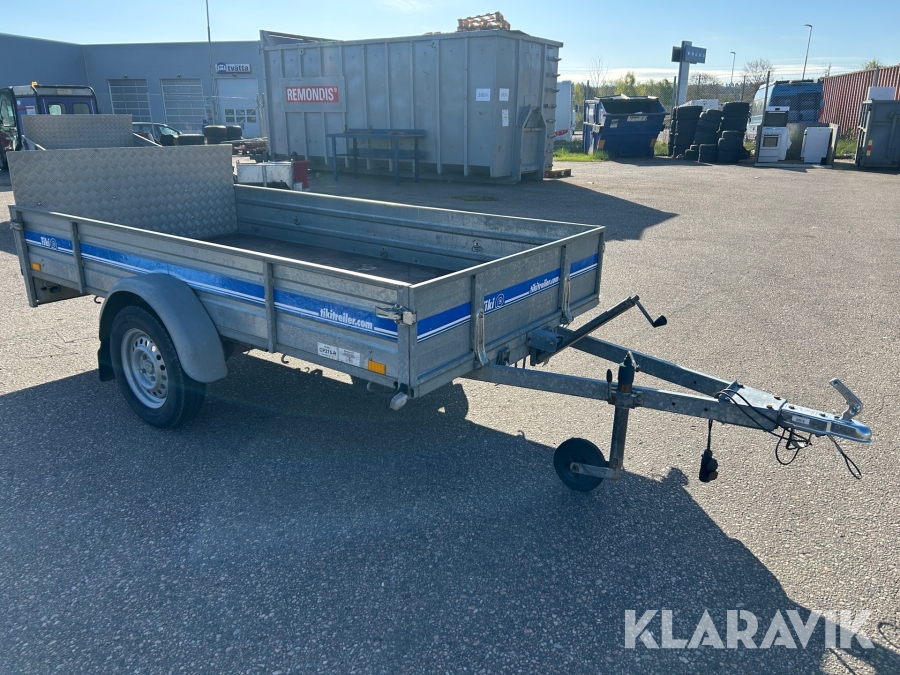 Personbilssläp Tiki CP275-R med lastramp och tipp