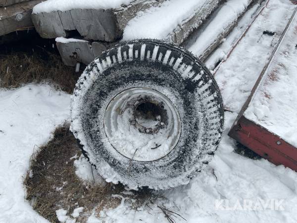 Entreprenapdäck på fälg 400/60-15.5 1st