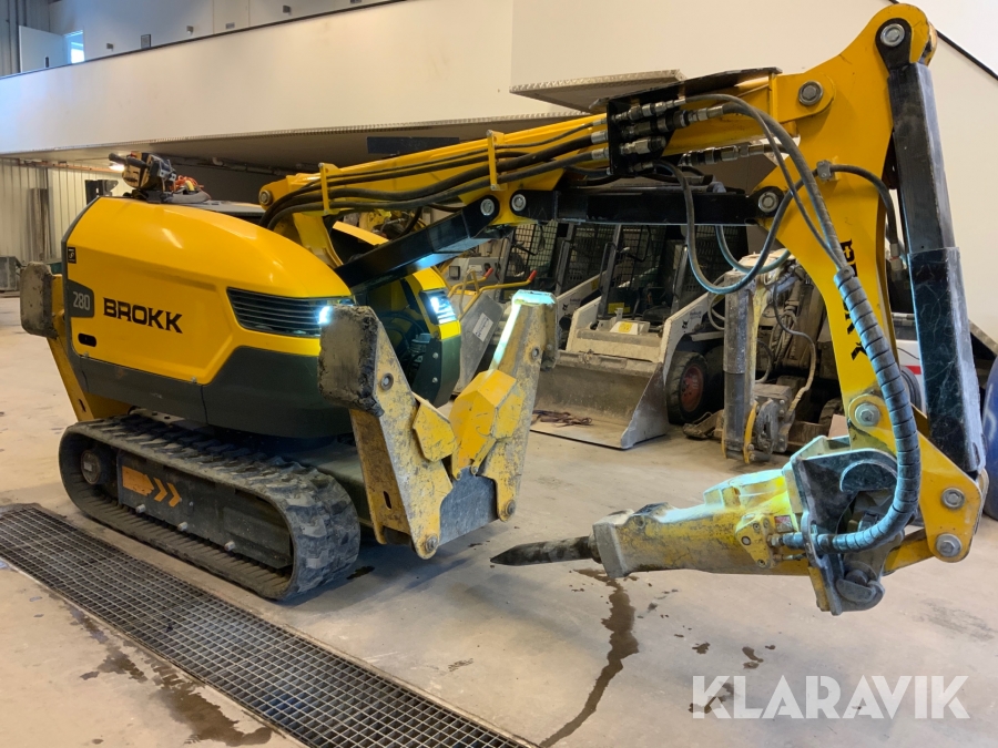 Rivningsrobot Brokk 280 + redskap